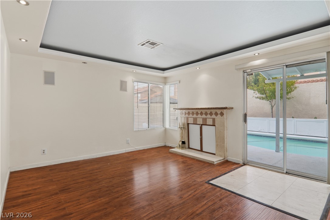 4727 Beaconsfield Street Las Vegas NV 89147