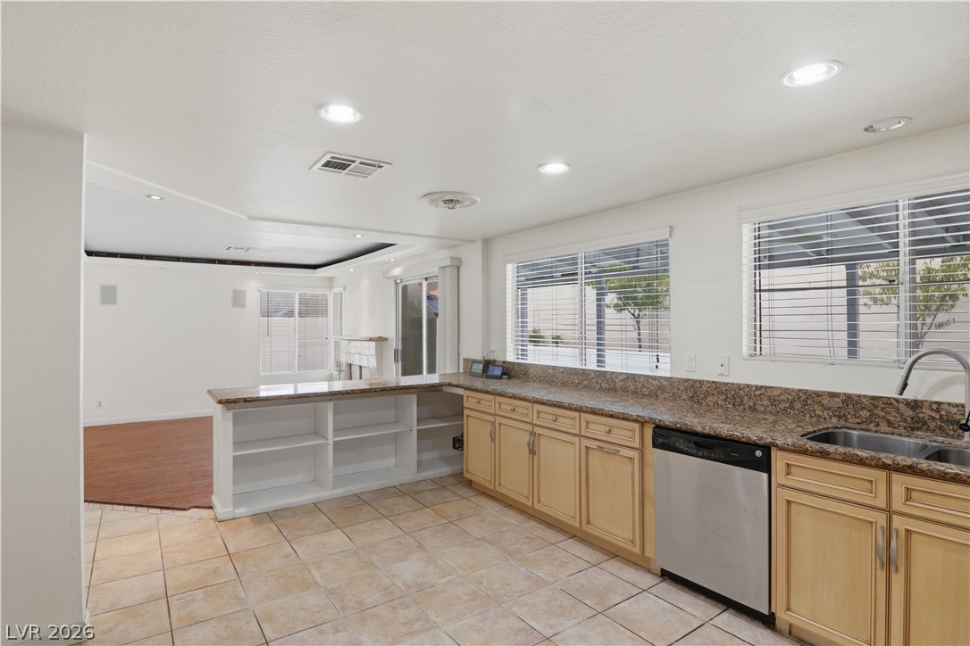 4727 Beaconsfield Street Las Vegas NV 89147