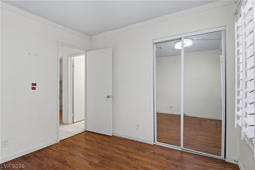 4727 Beaconsfield Street Las Vegas NV 89147