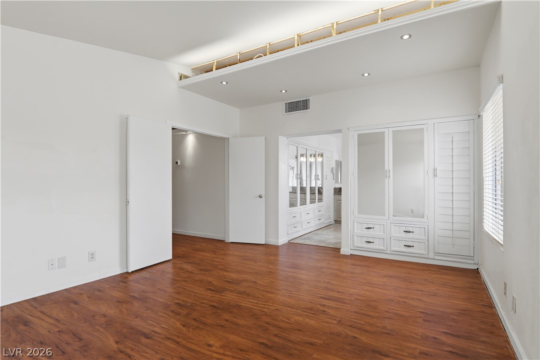 4727 Beaconsfield Street Las Vegas NV 89147
