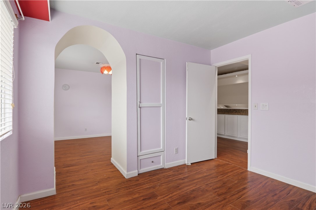4727 Beaconsfield Street Las Vegas NV 89147