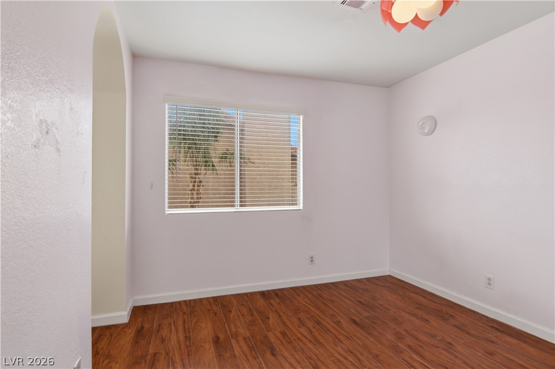 4727 Beaconsfield Street Las Vegas NV 89147