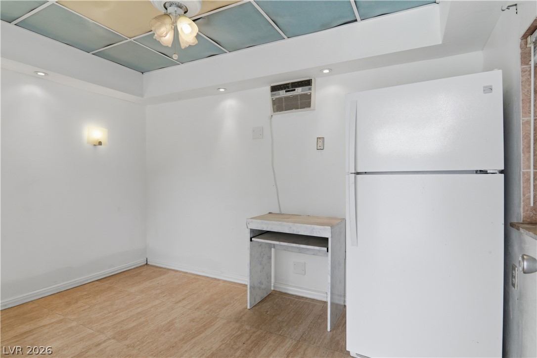 4727 Beaconsfield Street Las Vegas NV 89147