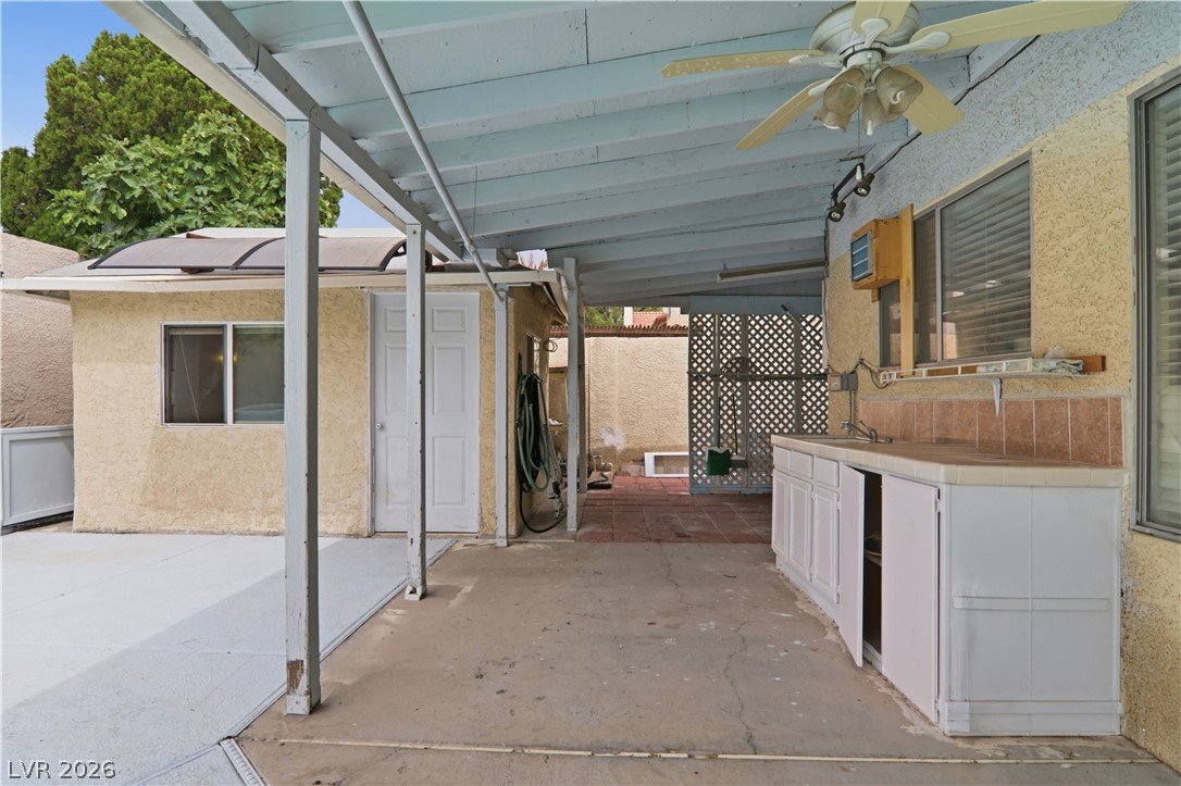 4727 Beaconsfield Street Las Vegas NV 89147