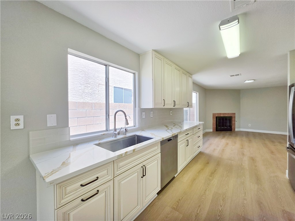 9957 Biscayne Lane Las Vegas NV 89117