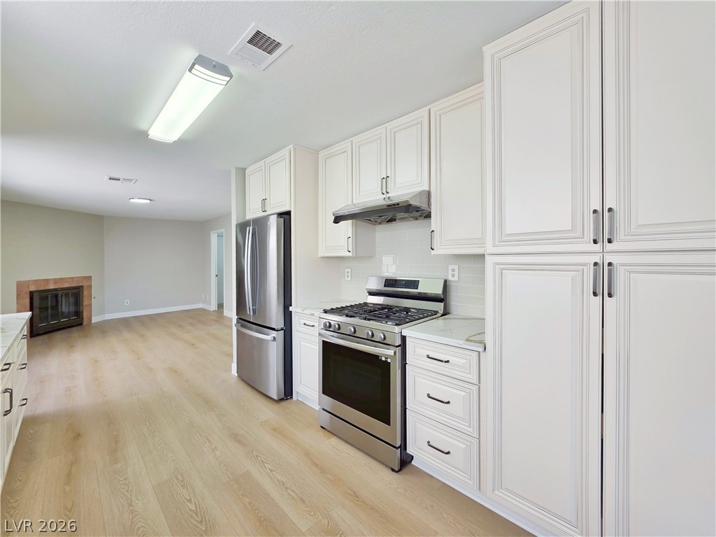 9957 Biscayne Lane Las Vegas NV 89117