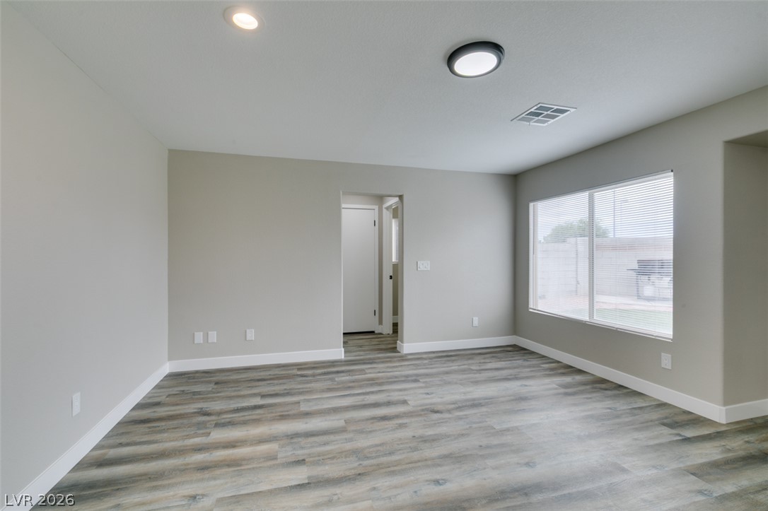 8721 Raindrop Canyon Avenue Las Vegas NV 89129