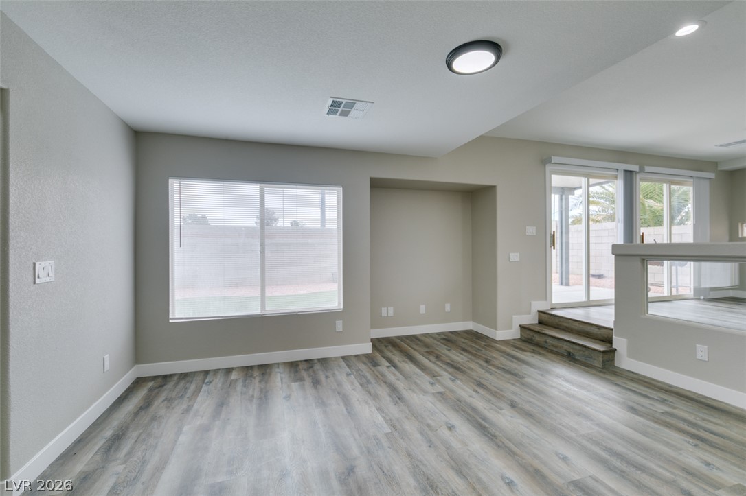 8721 Raindrop Canyon Avenue Las Vegas NV 89129