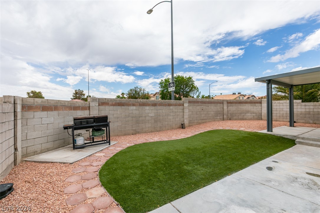 8721 Raindrop Canyon Avenue Las Vegas NV 89129