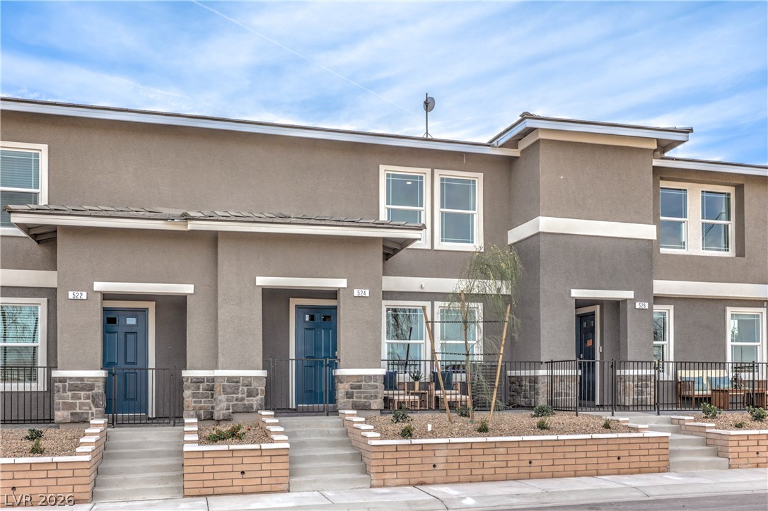 906 Pink Sugarbird Street Henderson NV 89011