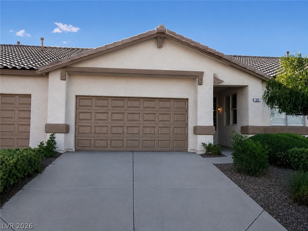 211 Crown Imperial Street Henderson NV 89074