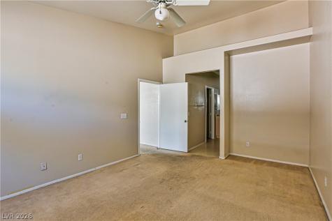 211 Crown Imperial Street Henderson NV 89074