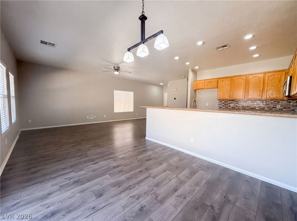 4560 Sunflower Avenue Las Vegas NV 89120
