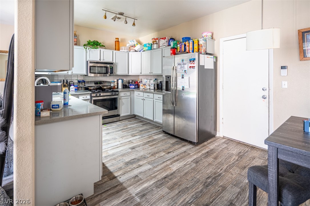 6338 Pronghorn Ridge Avenue Las Vegas NV 89122