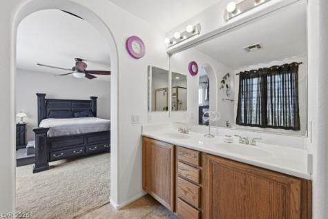 921 Trinity Pond Circle Henderson NV 89002