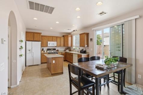 921 Trinity Pond Circle Henderson NV 89002
