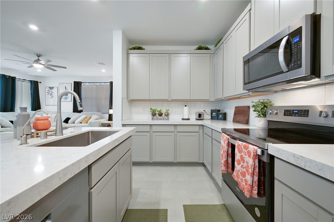 176 Vanhoy Avenue Henderson NV 89011