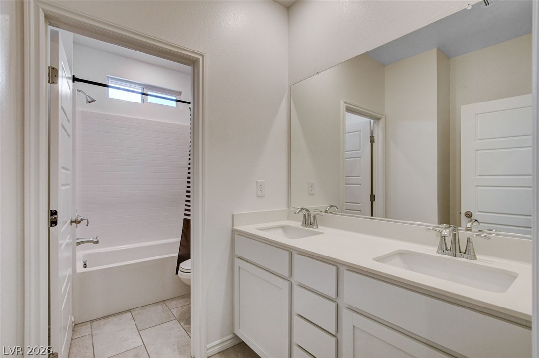 9262 Aiden Valley Avenue Las Vegas NV 89143
