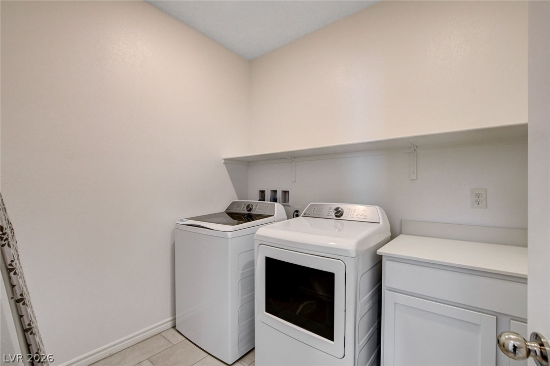 9262 Aiden Valley Avenue Las Vegas NV 89143