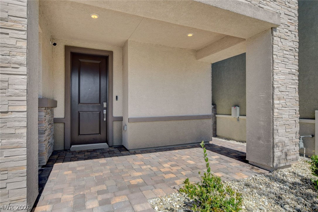 9262 Aiden Valley Avenue Las Vegas NV 89143