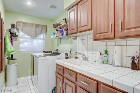 7921 Rockbridge Circle Las Vegas NV 89128