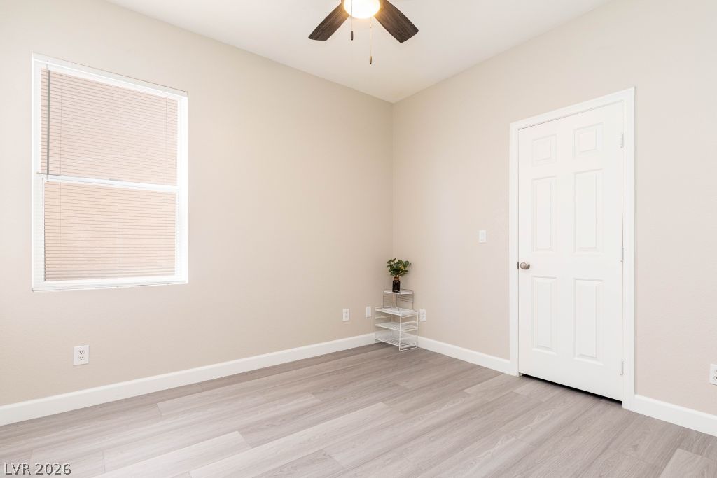 7019 Azure Beach Street Las Vegas NV 89148