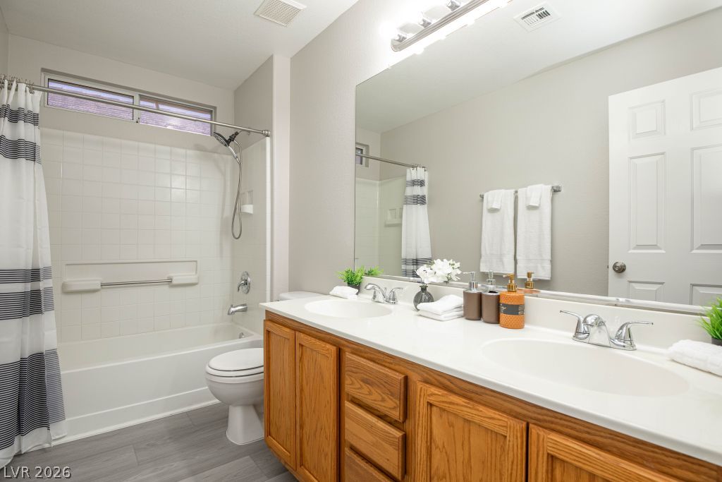 7019 Azure Beach Street Las Vegas NV 89148