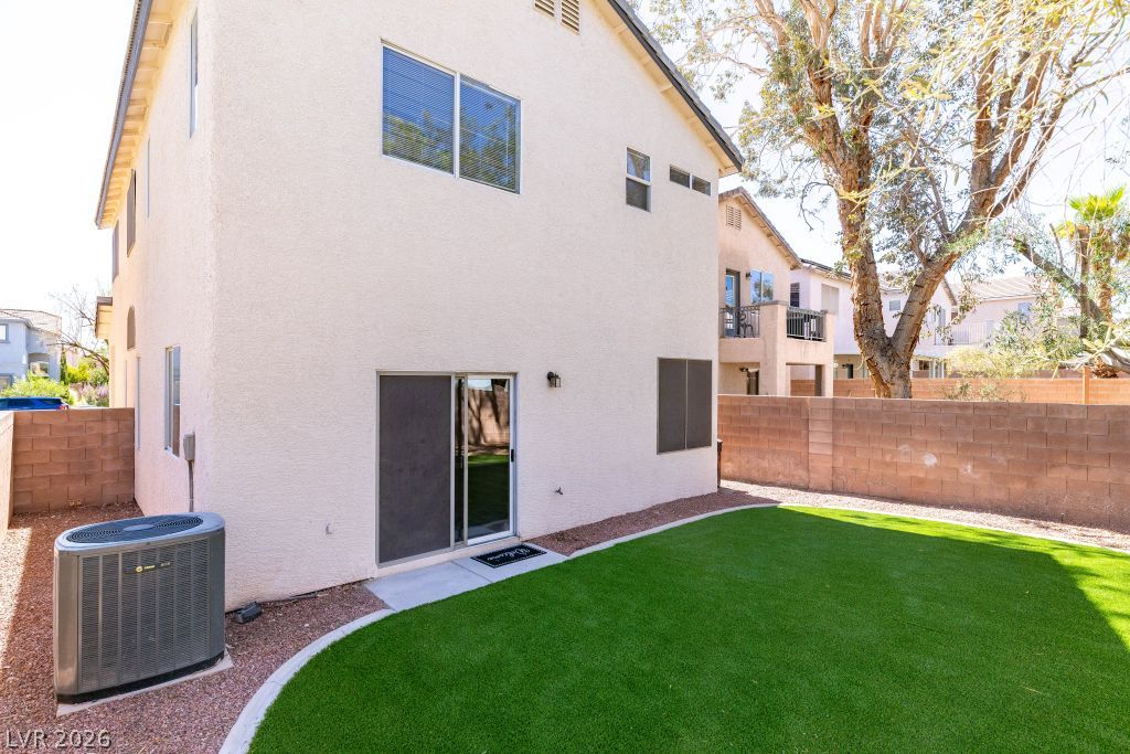 7019 Azure Beach Street Las Vegas NV 89148