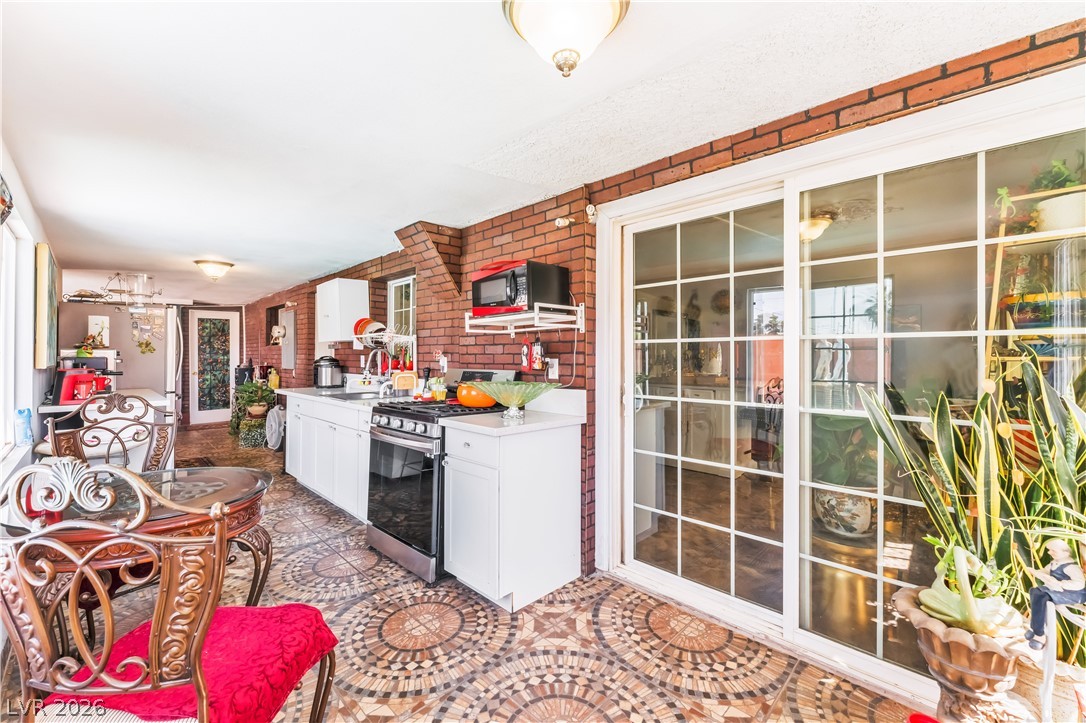 2083 La Vante Avenue Las Vegas NV 89169