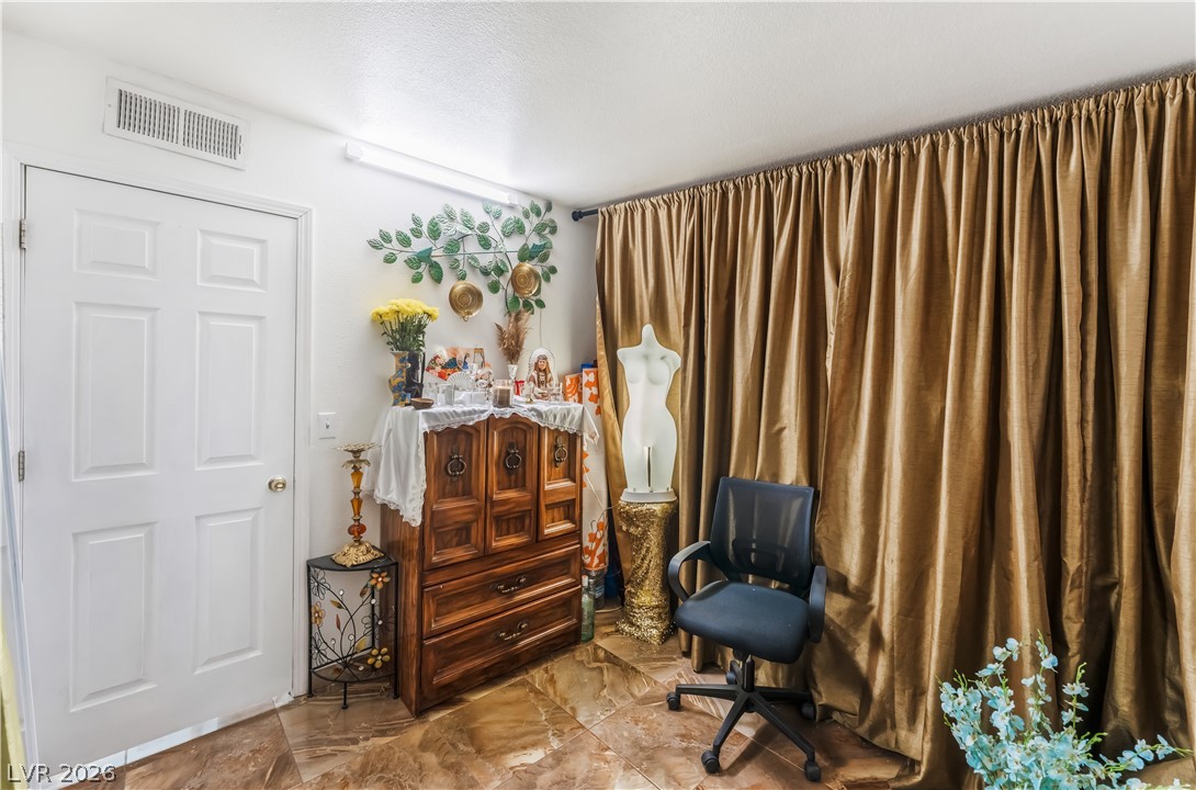 2083 La Vante Avenue Las Vegas NV 89169
