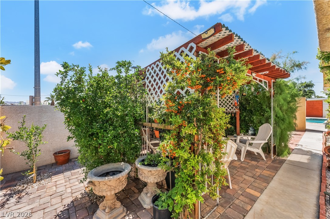 2083 La Vante Avenue Las Vegas NV 89169