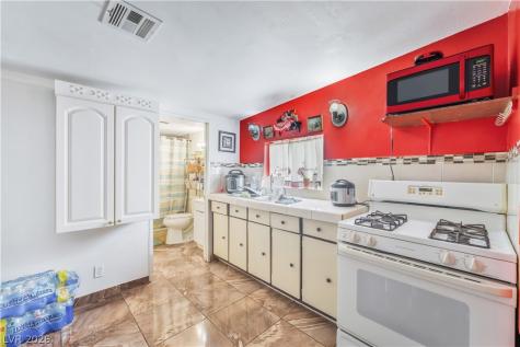 2083 La Vante Avenue Las Vegas NV 89169