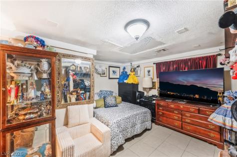 2083 La Vante Avenue Las Vegas NV 89169