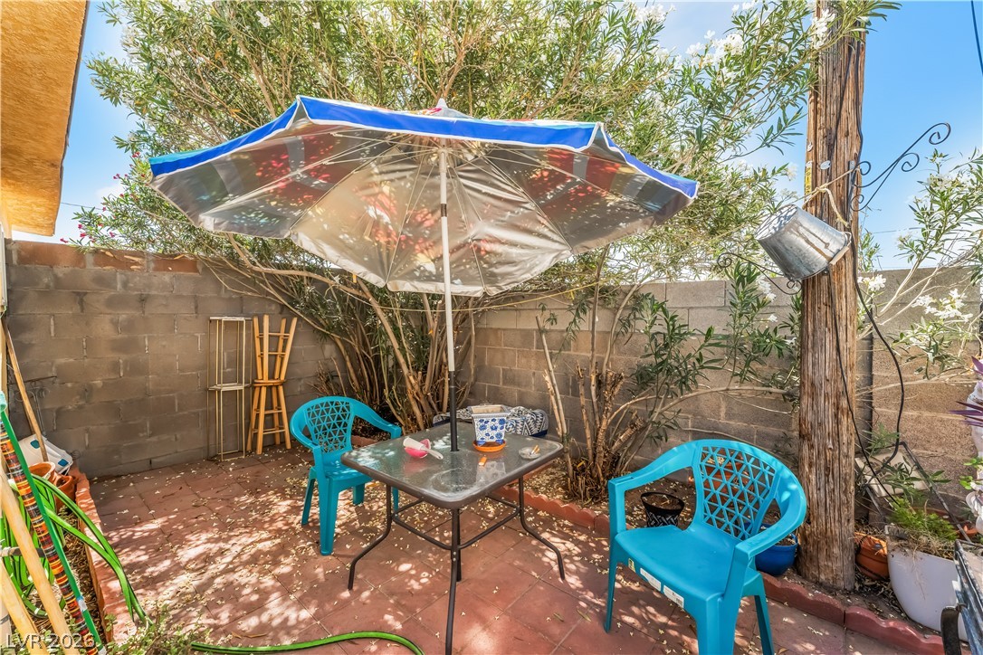 2083 La Vante Avenue Las Vegas NV 89169