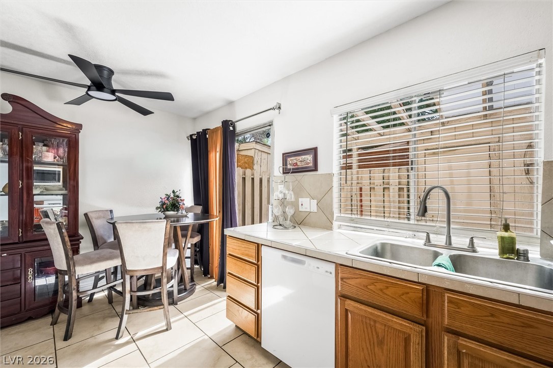4770 Topaz Street 7 Las Vegas NV 89121