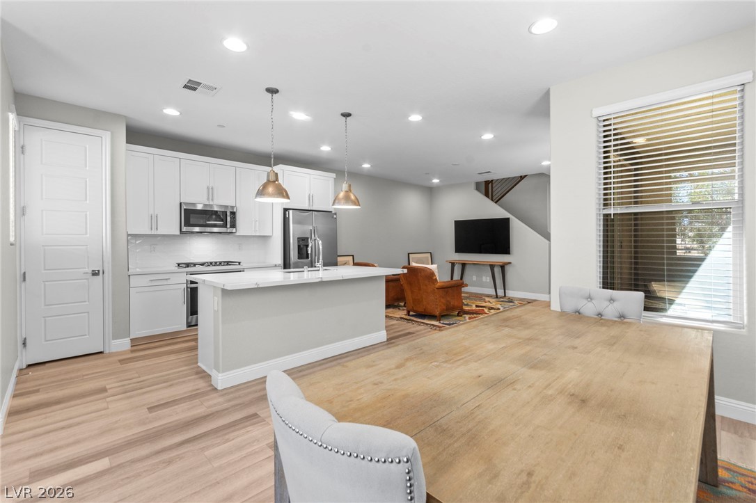 11676 Hamilton Lake Avenue Las Vegas NV 89138