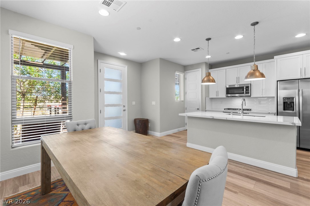 11676 Hamilton Lake Avenue Las Vegas NV 89138