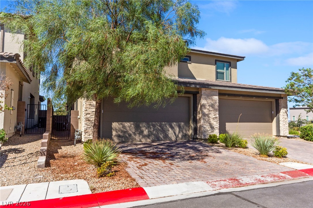 11676 Hamilton Lake Avenue Las Vegas NV 89138