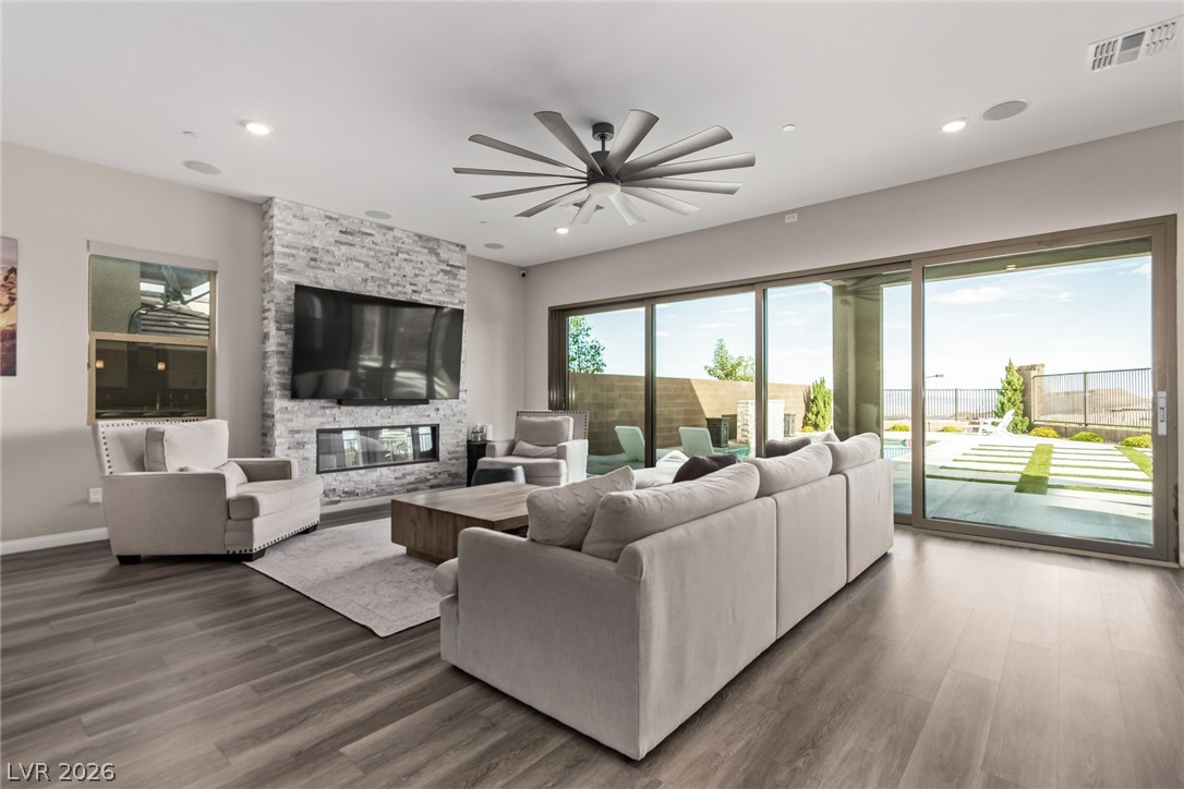 12619 Huckleberry Oak Avenue Las Vegas NV 89138