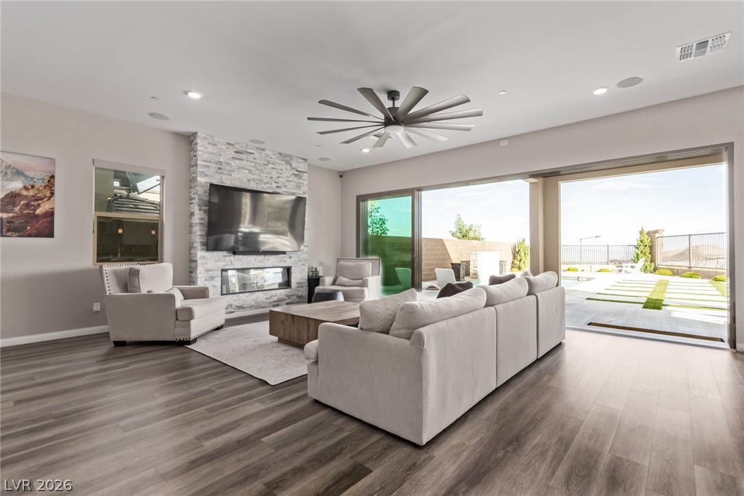 12619 Huckleberry Oak Avenue Las Vegas NV 89138