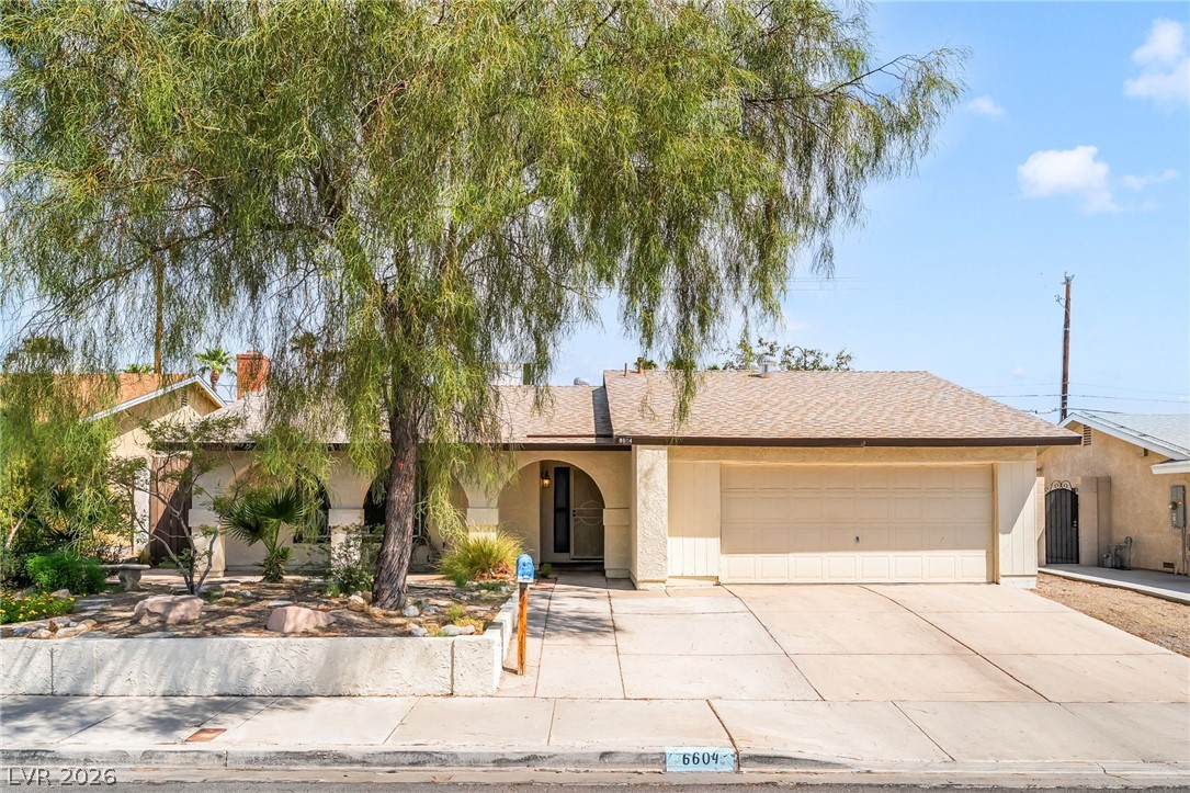 6604 Larchwood Lane Las Vegas NV 89103