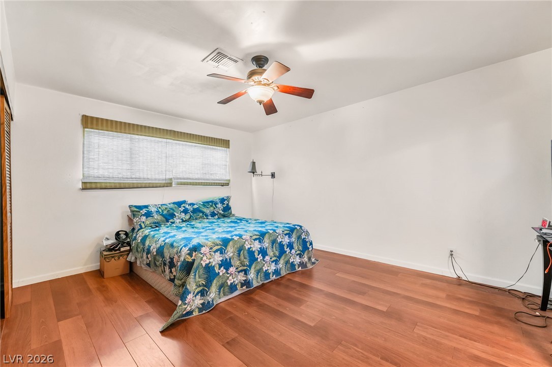 6604 Larchwood Lane Las Vegas NV 89103