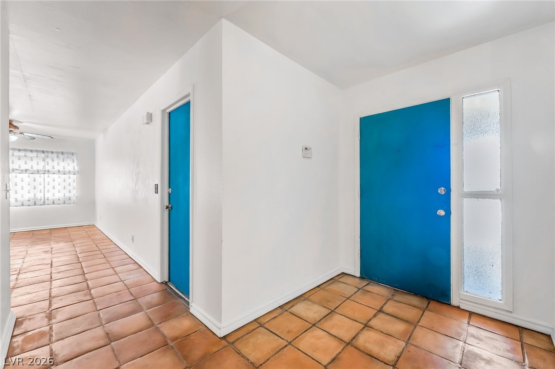 6604 Larchwood Lane Las Vegas NV 89103