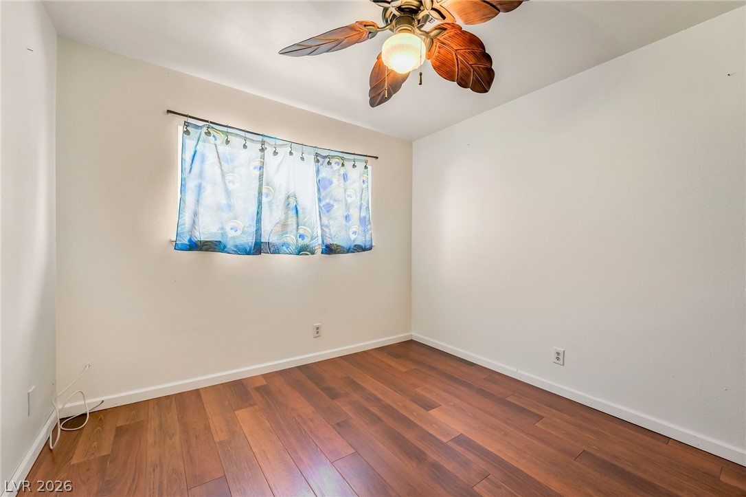 6604 Larchwood Lane Las Vegas NV 89103