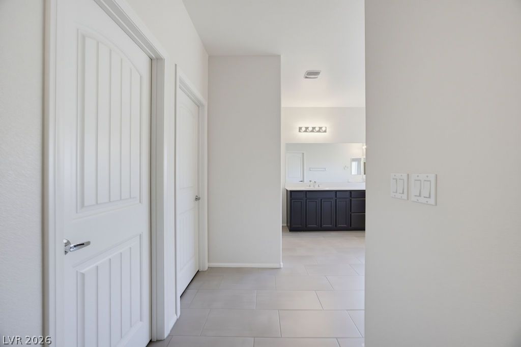 9138 Irish Elk Avenue Las Vegas NV 89149