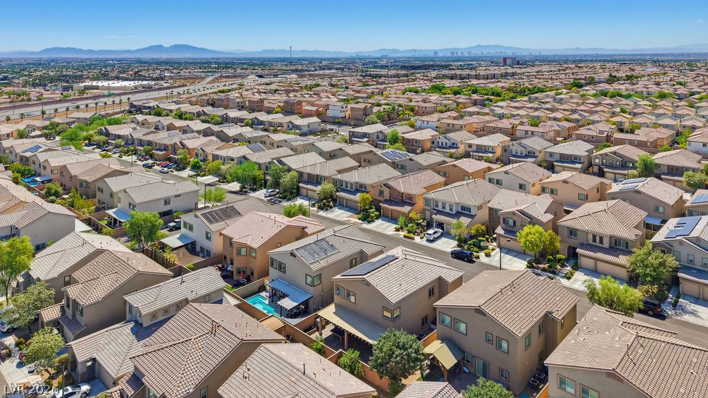 9138 Irish Elk Avenue Las Vegas NV 89149