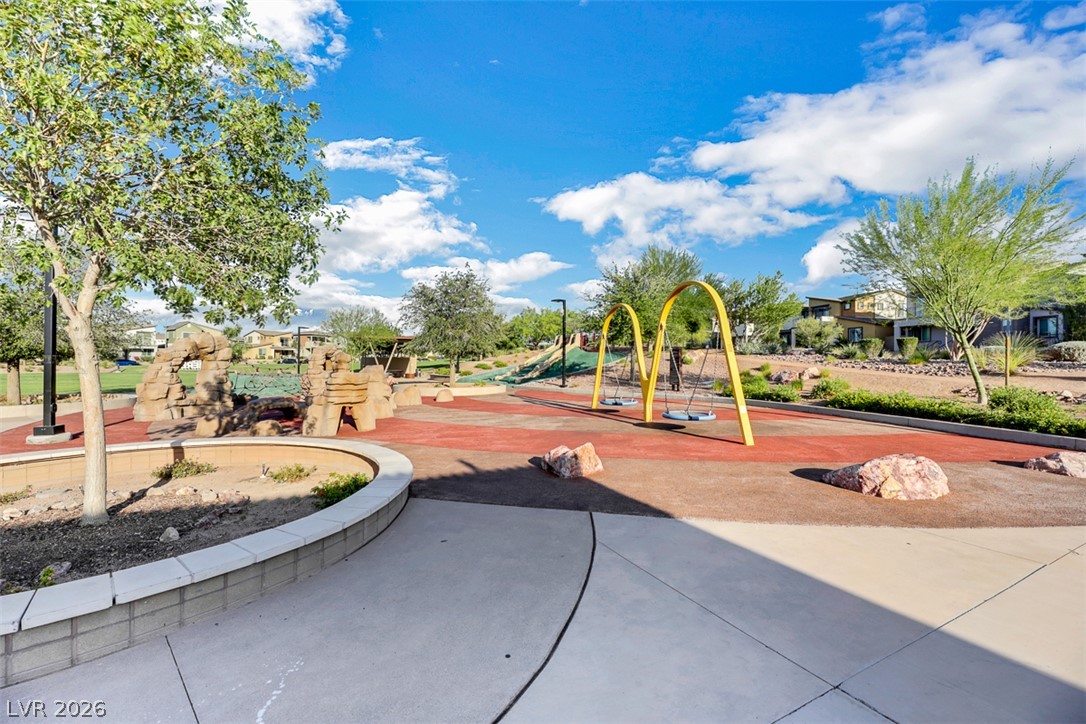 812 Klamath Springs Street Henderson NV 89011
