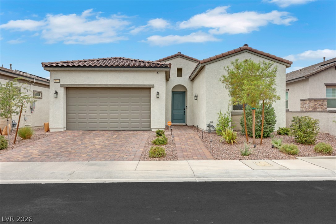 812 Klamath Springs Street Henderson NV 89011
