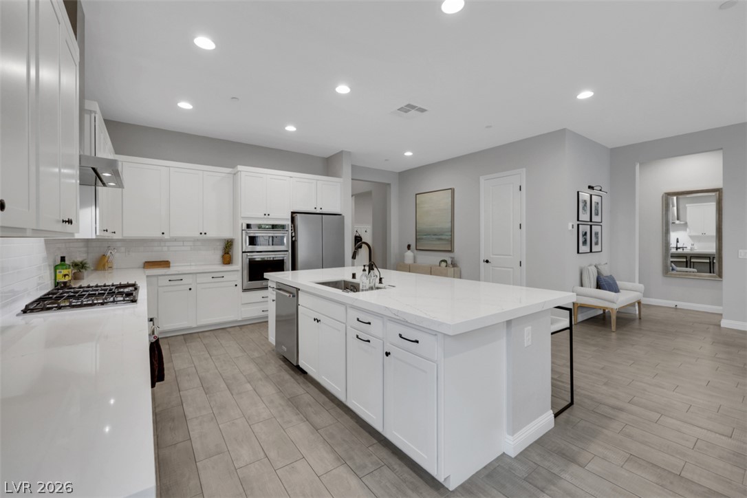 812 Klamath Springs Street Henderson NV 89011