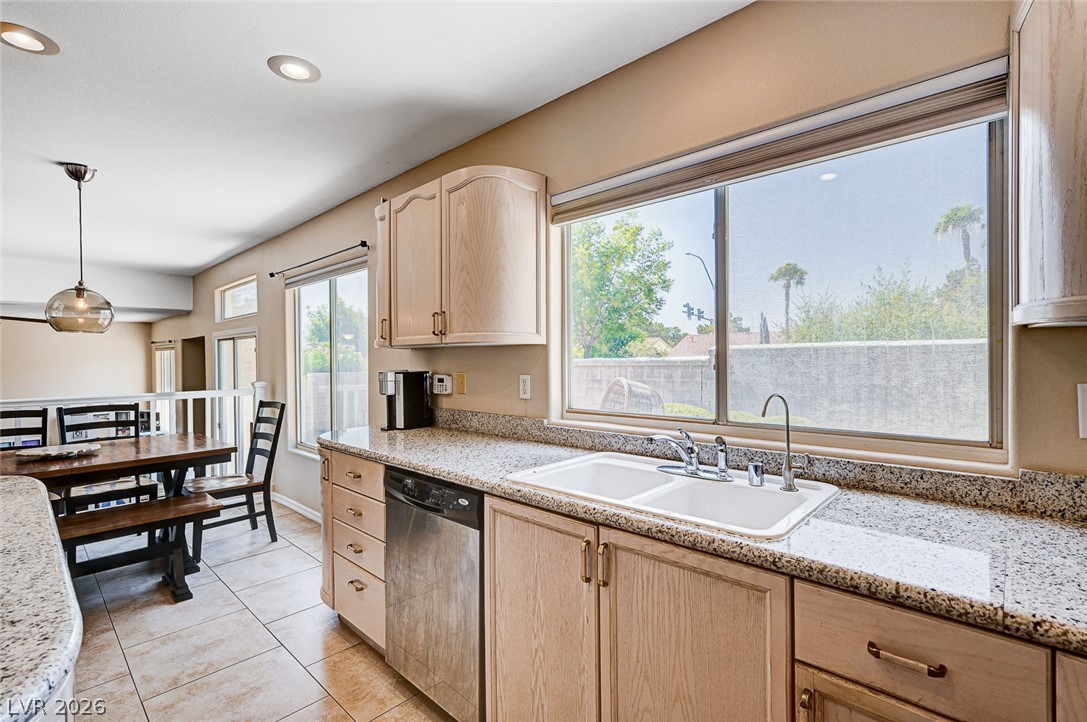 7813 Falconwing Avenue Las Vegas NV 89131